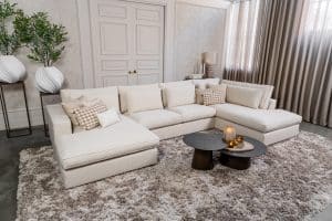 Hoekbank Annabelle Square van Room108 met een ruime U-vorm
